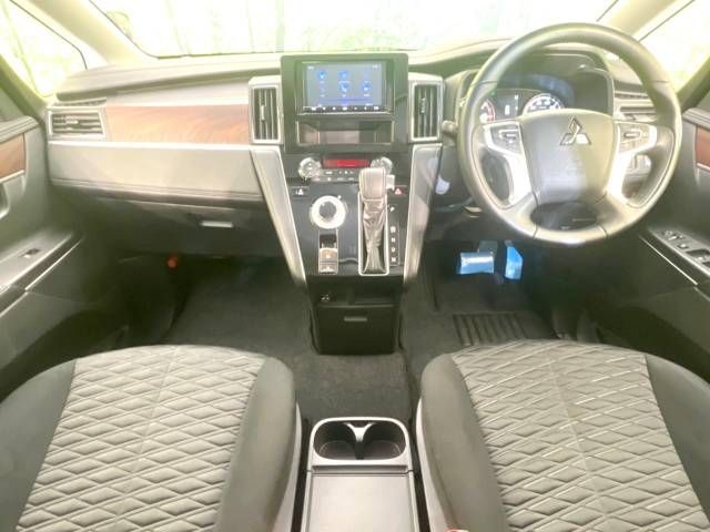 Mitsubishi DELICA D5 2023-04 192196-1