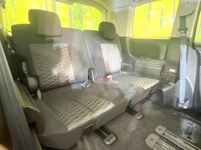 Mitsubishi DELICA D5 2023-04 192196-10