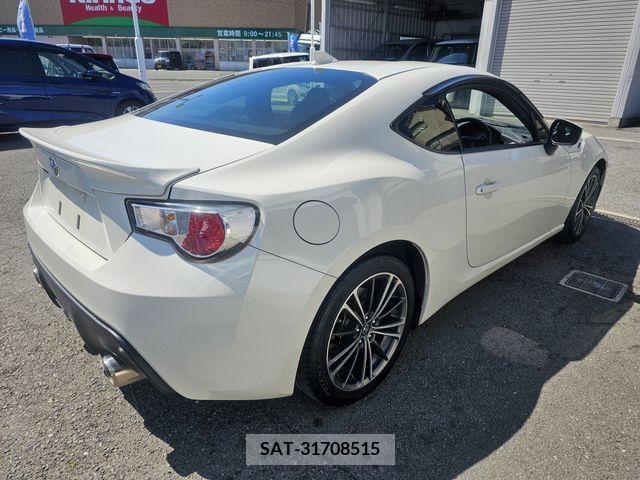 Toyota 86 2016-01 258729-1
