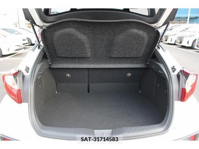 Toyota C-HR 2017-08 238600-13
