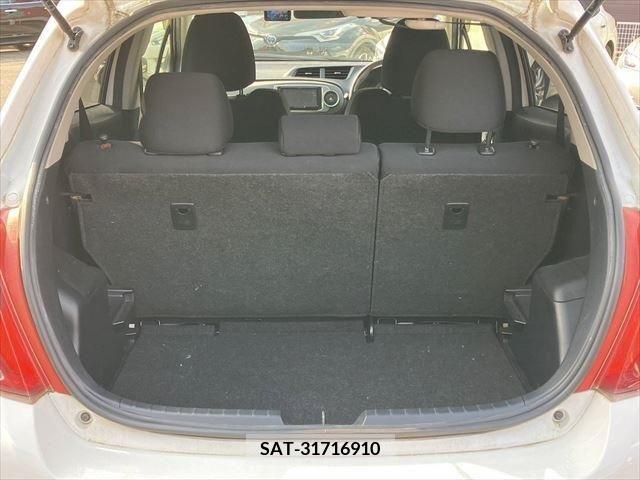 Toyota VITZ 2012-08 384958-6