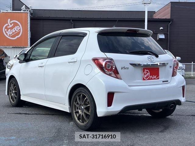Toyota VITZ 2012-08 384958-15