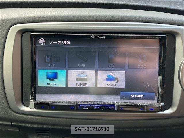 Toyota VITZ 2012-08 384958-3