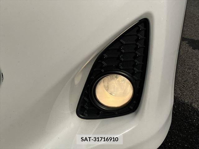 Toyota VITZ 2012-08 384958-8