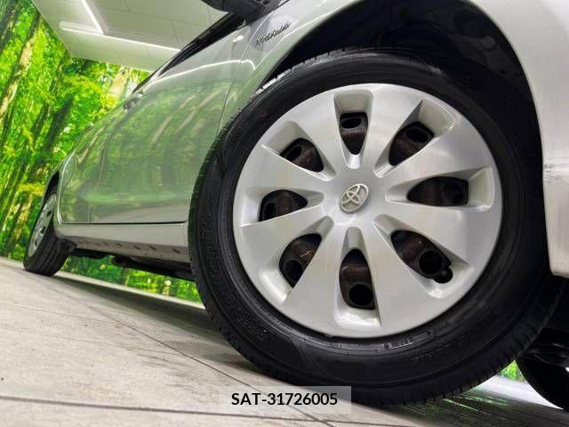 Toyota AQUA 2013-07 382949-13