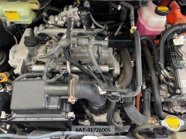 Toyota AQUA 2013-07 382949-18