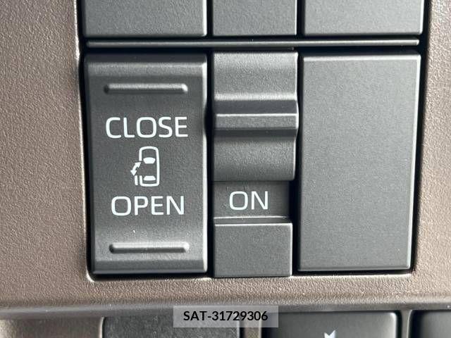 Toyota ROOMY 2021-06 345011-5