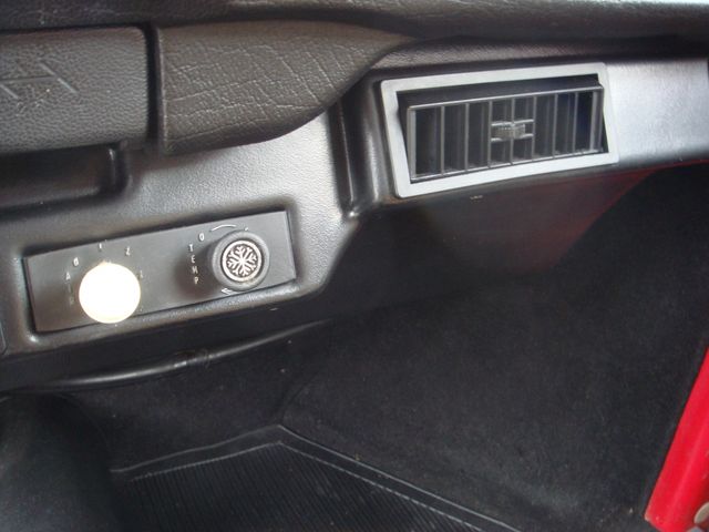 VolksWagen BEETLE 1998-08 2526-8