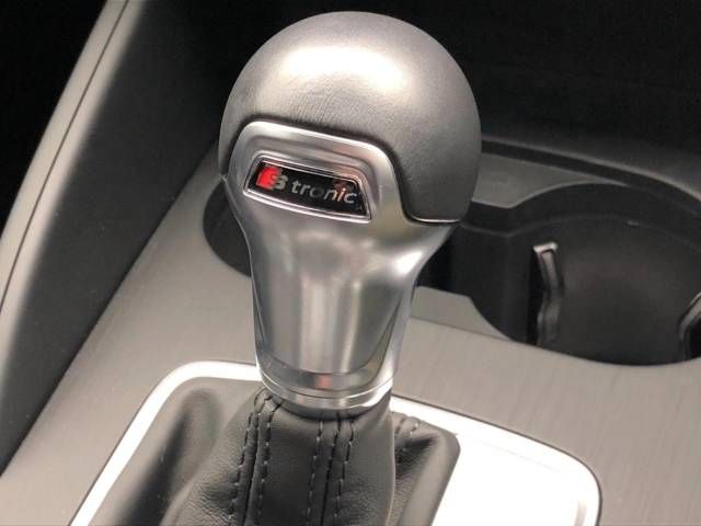 Audi A3 2015-02 185865-11