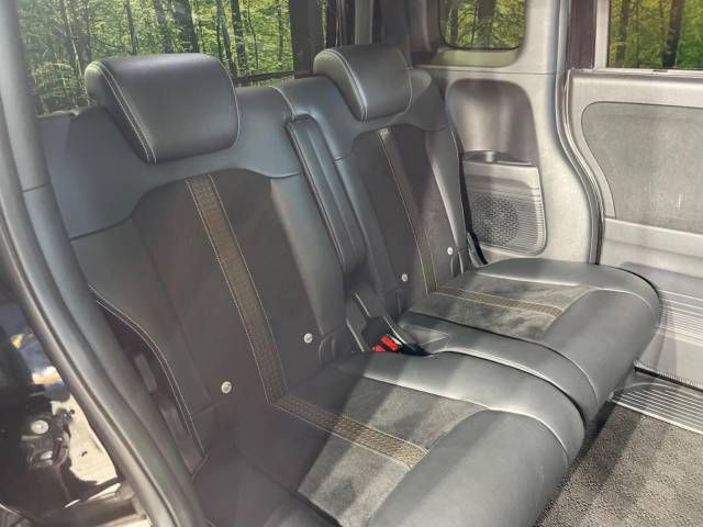 Honda N BOX CUSTOM 2018-02 24232-9