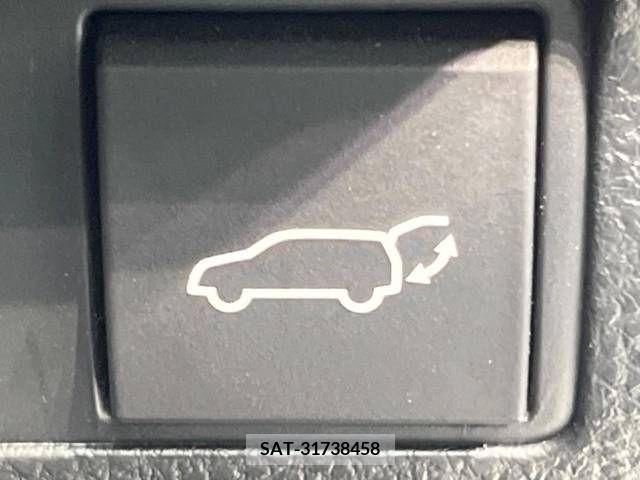 Toyota COROLLA CROSS 2022-05 332456-5