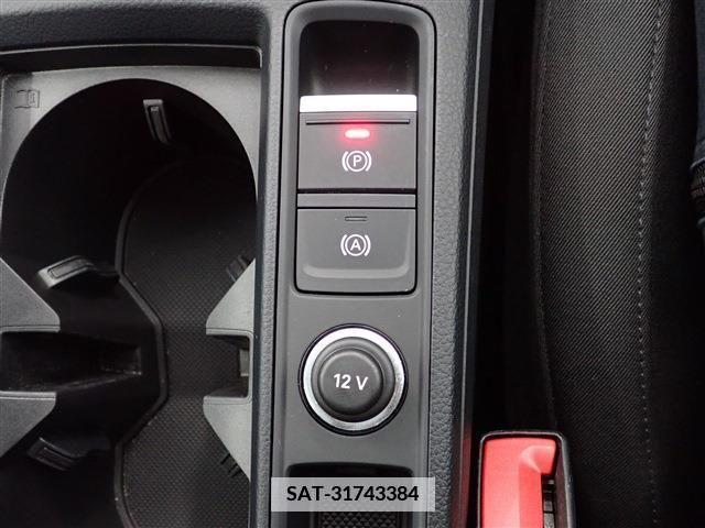 Audi Q3 2022-11 335877-16
