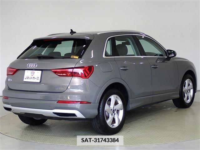 Audi Q3 2022-11 335877-3