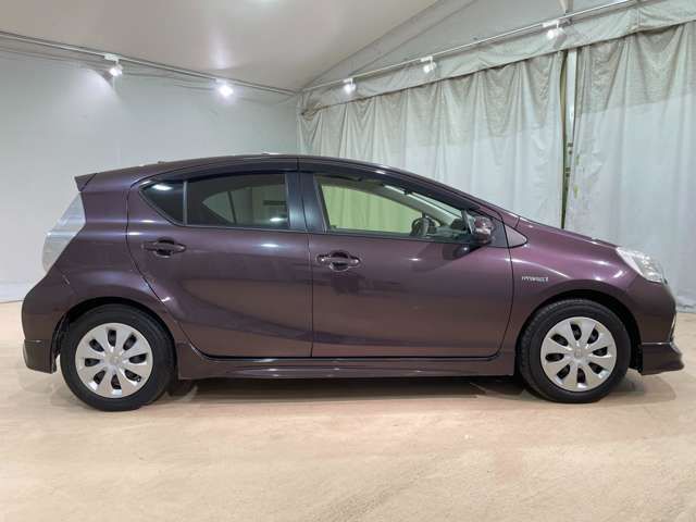 Toyota AQUA 2014-08 538-6