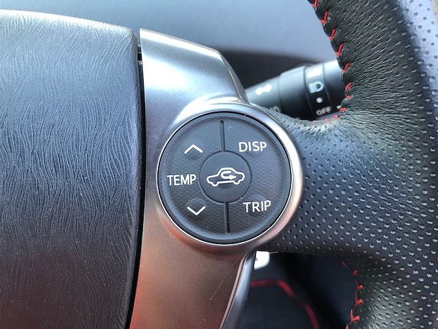 Toyota PRIUS 2013-07 180646-21