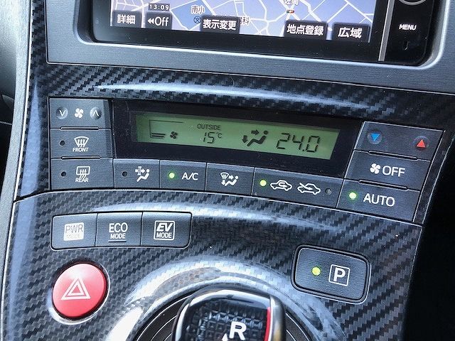 Toyota PRIUS 2013-07 180646-14