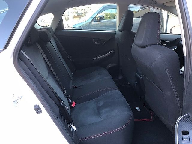 Toyota PRIUS 2013-07 180646-3