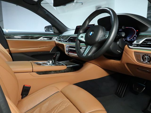 Bmw 7 SERIES 2021-10 8075-1