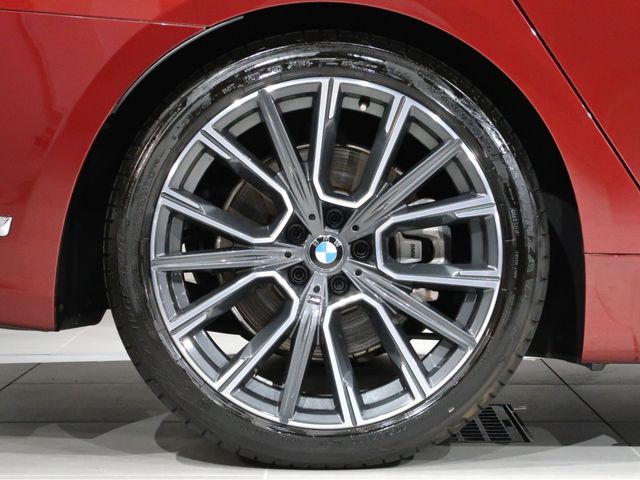 Bmw 7 SERIES 2021-10 8075-28