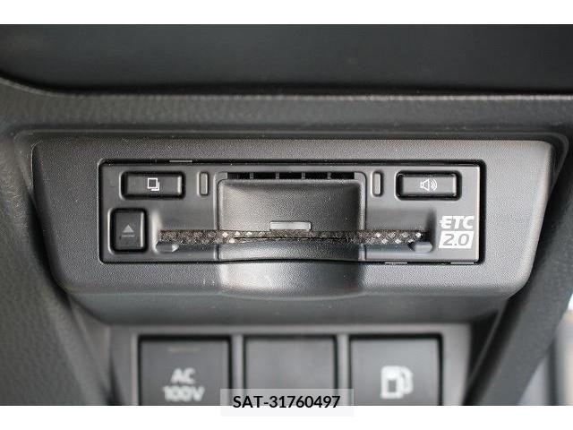Toyota PRIUS 2023-02 230059-6