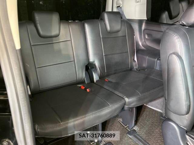 Toyota NOAH 2015-11 279518-10