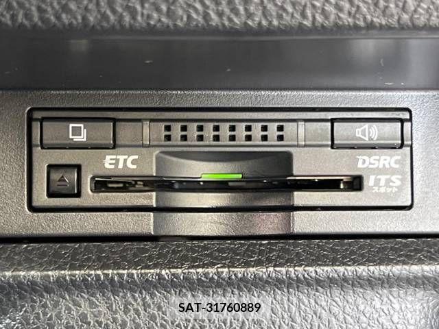Toyota NOAH 2015-11 279518-7