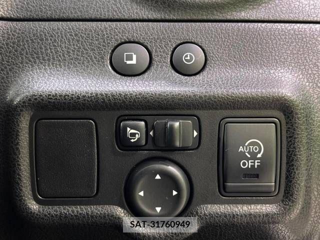 Nissan NOTE 2013-06 365340-7