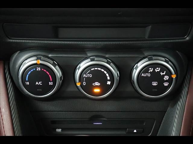 Mazda CX-3 2018-07 27470-2