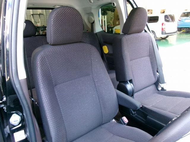 Toyota SPADE 2013-02 2914-5