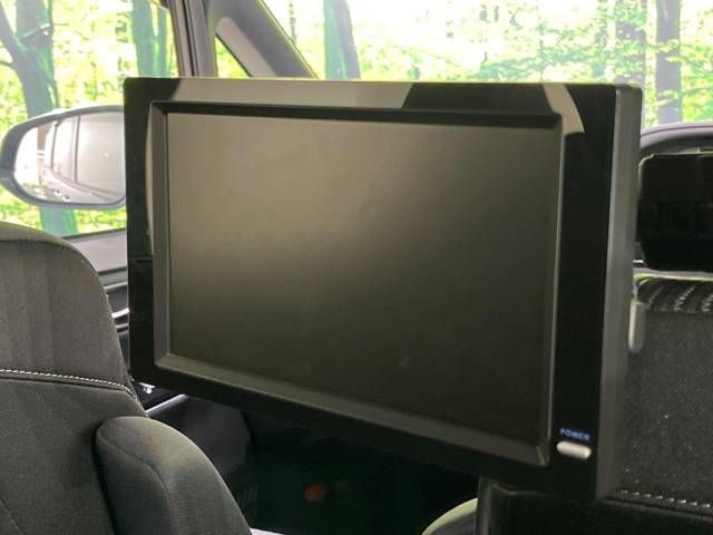 Toyota VOXY 2019-12 14827-4