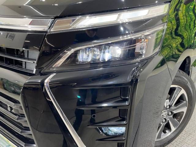 Toyota VOXY 2019-12 14827-13