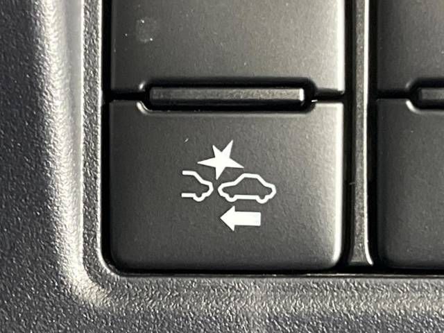 Toyota VOXY 2019-12 14827-6