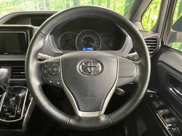 Toyota VOXY 2019-12 14827-12