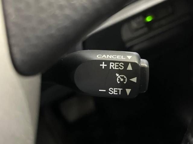Toyota VOXY 2019-12 14827-5
