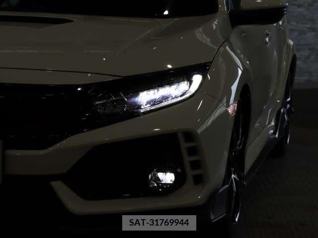 Honda CIVIC 2018-03 379193-13