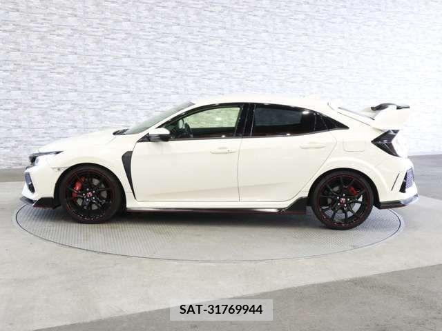 Honda CIVIC 2018-03 379193-10