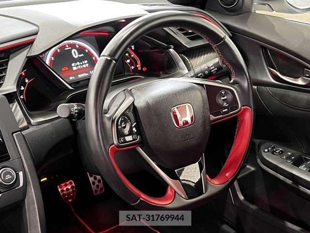 Honda CIVIC 2018-03 379193-17