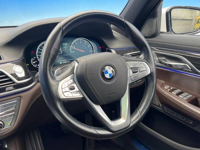 Bmw 7 SERIES 2016-03 196424-9