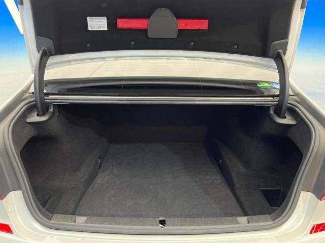 Bmw 7 SERIES 2016-03 196424-11