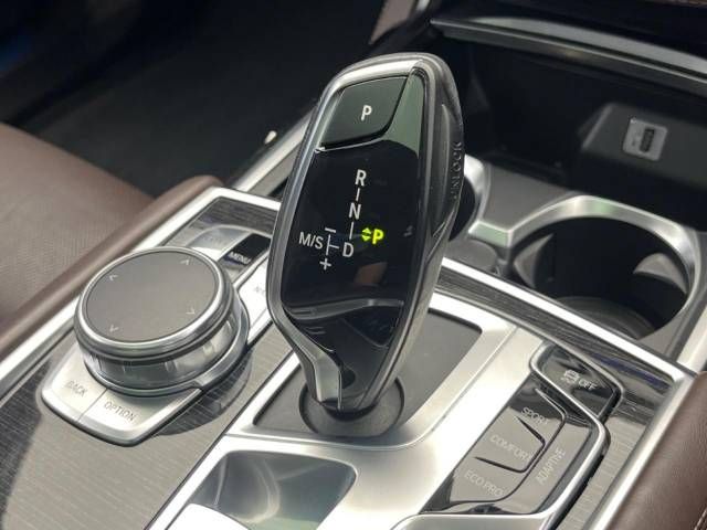 Bmw 7 SERIES 2016-03 196424-10