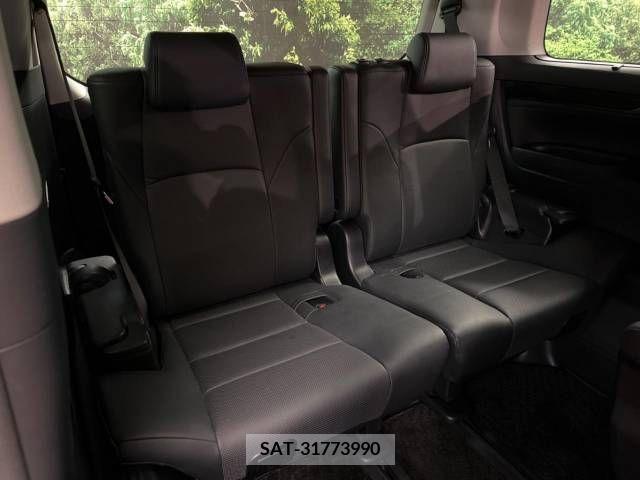 Toyota VELLFIRE 2018-07 378468-10