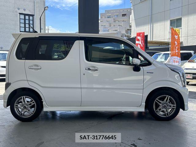 Suzuki WAGON R 2017-09 311942-3