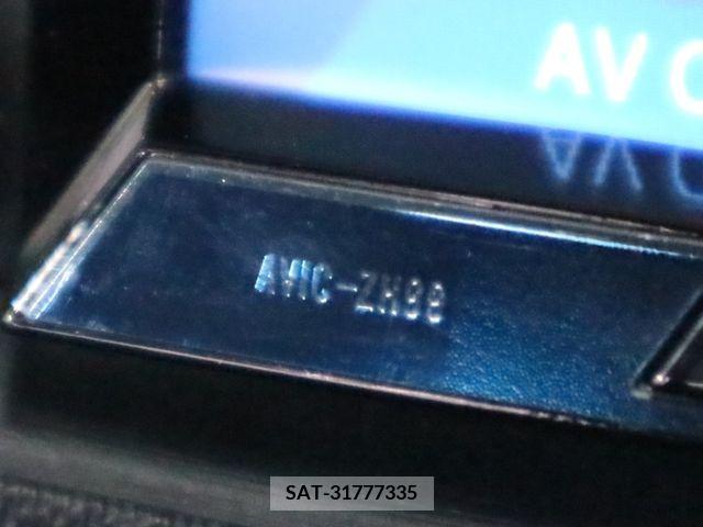 Toyota AQUA 2013-05 328312-18