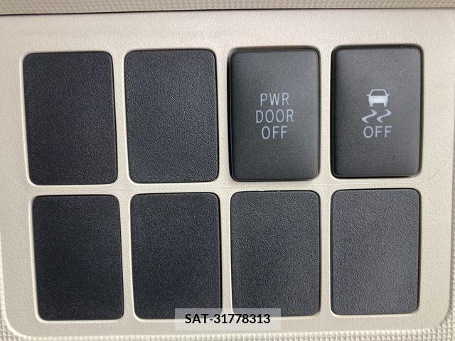 Toyota PORTE 2013-07 282591-15
