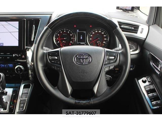 Toyota ALPHARD 2020-10 395531-16