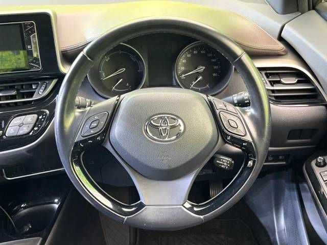 Toyota C-HR 2017-04 181816-11