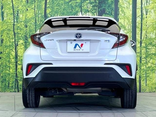 Toyota C-HR 2017-04 181816-15