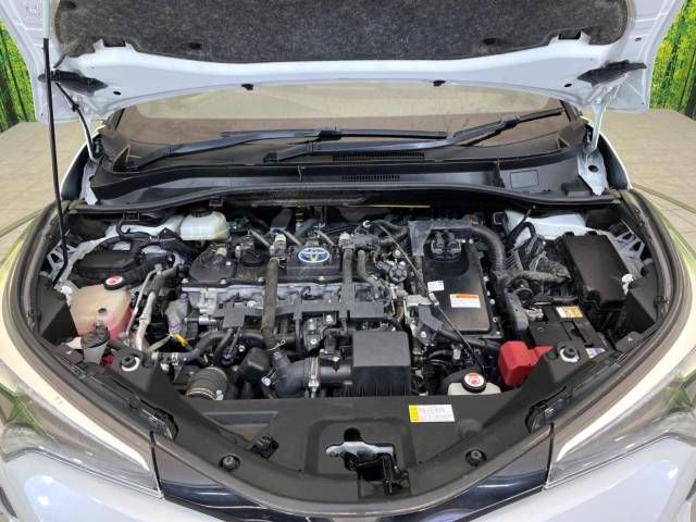 Toyota C-HR 2017-04 181816-18