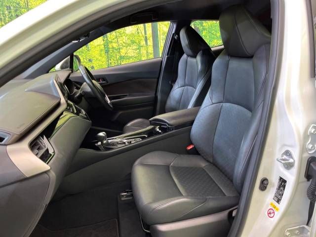 Toyota C-HR 2017-04 181816-8