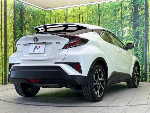 Toyota C-HR 2017-04 181816-17
